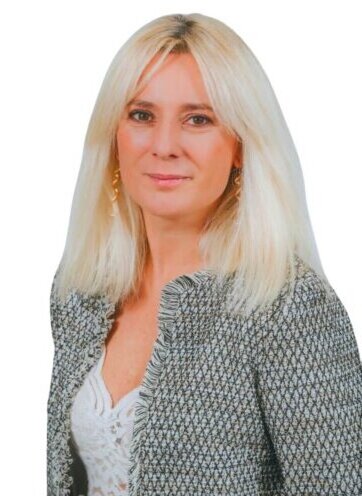 pixlr-bg-result (2) Economía senior